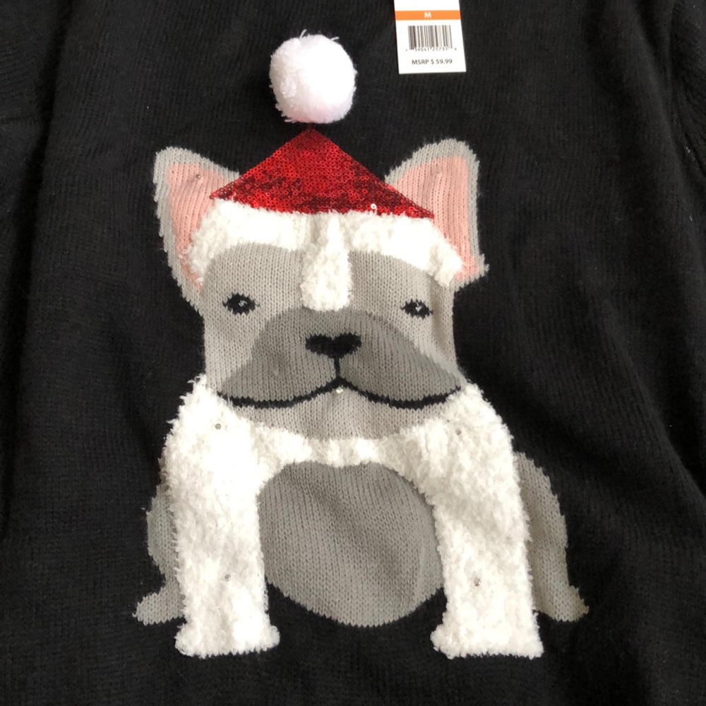 NWT LIGHT UP XMAS SWEATER MEDIUM BATTERY